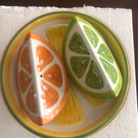 Other - Citrus Ceramic Salt and Pepper Shakers NIB